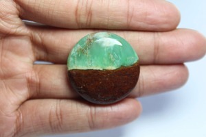 Pendentif en Chrysoprase Naturelle de Haute Qualité, Cabochon Bio de Qualité Supérieure, Effet Œil de Chat, Non Encapsulé (pour encapsulation ou huile) - Product Image 6