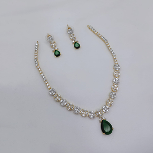 Ensemble collier et boucles d'oreilles pour femme JeweleMarket, plaqué or, avec cristaux et strass, style ethnique, pour mariage, fiançailles, anniversaire, fête, cadeau - Product Image 2