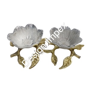 อุปกรณ์รับประทานอาหารสุดหรูชามเงินพร้อมขาตั้งสีทองลายดอกไม้และใบไม้ขายส่งสไตล์ล่าสุดชามเสิร์ฟโลหะสำหรับงานแต่งงาน - Product Image 5