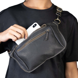 Sac banane en cuir avec plusieurs poches zippées et motif lettres, sac de taille compact pour homme - Product Image 2