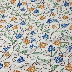Cubrecama de Lujo Bordado de Cachemira, 100% Algodón, con Patrón de Enredaderas Coloridas, Decoración Tradicional para el Hogar, Lavable, Tamaño Queen - Product Image 1