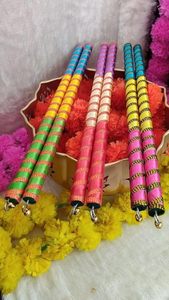 Imperial Brass Store - Par de palos de Dandiya de madera coloridos, accesorios tradicionales para el baile Garba, regalos para celebraciones y festivales, modelo - Product Image 3