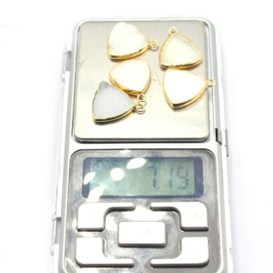 Colgante Triangular de Druzy Blanco, Plata de Ley 925, Bisel Chapado en Oro de 18K con Anilla para la Creación de Collares, Pulseras y Pendientes - Product Image 2