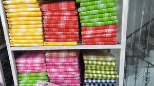 ผ้าฝ้ายลายสก็อตแอฟริกัน ผ้าทอลายตารางสำหรับเสื้อผ้า เครื่องนอน ผ้าห่มปิกนิก สั่งทำได้ - Product Image 1