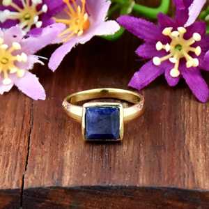Bague de fiançailles en saphir bleu indien 100 % naturel taillé carré, nouveau design, en vermeil or 18 carats, pour mariages, vente en gros - Product Image 4