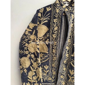Veste en velours noir avec broderie florale, doublure intérieure en coton, veste unisexe, blazer, veste d'hiver, style bohème hippie pour femmes - Product Image 6