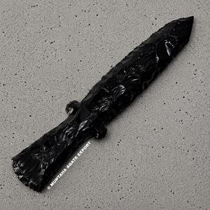 Daga Decorativa de Obsidiana Negra Hecha a Mano, Duradera, de 8 Pulgadas, Figura de Piedra Natural, Pieza de Arte Coleccionable con Tema de Amor, Khambhat - Product Image 4
