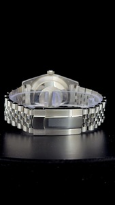 Reloj clásico con esfera roja, bisel de moissanita blanca completa, esfera redonda, con probador de diamantes de 4 quilates, reloj automático premium aprobado. - Product Image 5