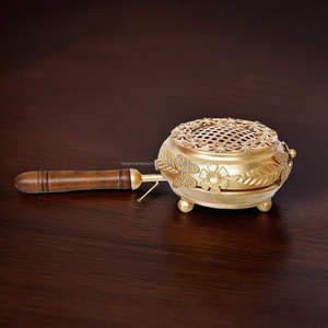 Quemador de incienso de carbón de hierro con asa de hierro, estilo budista ecológico Golden Sambrani Dhoop para el hogar, templo u oficina - Product Image 2
