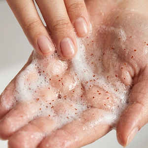 Nettoyant moussant pour le visage coréen - Della Born Vegan sans parabène, adapté à tous les types de peau, étiquette privée OEM - Product Image 4