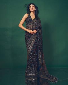 Sari en Georgette Crystal Bloom avec broderie de paillettes et de sequins, tenue traditionnelle pour mariage et soirée pour femmes - Product Image 1