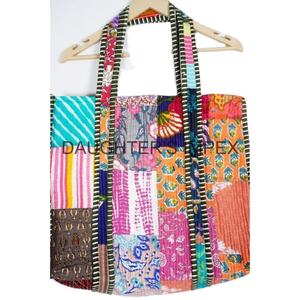 Bolso de hombro acolchado de algodón con estampado de bloques de mano indio de primera calidad al por mayor, bolso de hombro de retazos, estilo Vintage para mujer, para regalos de viaje - Product Image 3