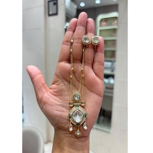 Conjunto de Collar y Aretes de Moissanita Chapado en Oro de Alta Calidad, Elegante y Moderno, Colección para Bodas, para Mujeres y Niñas - Product Image 2