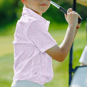 Polo de golf juvenil versátil e informal, con material transpirable y flexible, adecuado para el entrenamiento de golf. - Product Image 4