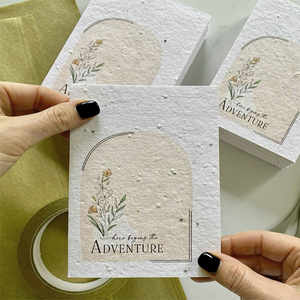 Cartes en papier <span class=keywords><strong>de</strong></span> graines <span class=keywords><strong>de</strong></span> <span class=keywords><strong>tournesol</strong></span> écologiques à marque privée avec paillettes pour l'artisanat et les événements estivaux personnalisés - Product Image 5