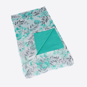 Pareo de playa floral estampado por el fabricante, con la parte delantera de poliéster y viscosa y la parte trasera como toalla, 2 en 1 - Product Image 2
