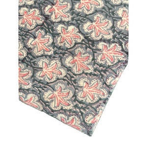 100% มือบล็อกพิมพ์ผ้าฝ้ายอินเดียเบาะสิ่งทอสําหรับช่างทําชุดฝีมือเย็บผ้าม่านตะเข็บสําหรับชาย - Product Image 1