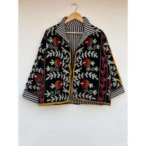 Chaqueta Suzani de Terciopelo Negro Premium, Bordada con Flores, Cuello Alto, Estilo Bohemio, Manga Larga, Ropa de Invierno para Mujer - Product Image 2