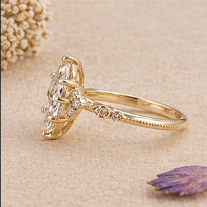 Bague de fiançailles de luxe en diamant marquise, or 14K 18K, style vintage, avec pierres latérales, pour femme - Product Image 3