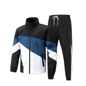 Pinco Sports - Prix promotionnel - Survêtement personnalisé pour homme en polyester/coton respirant et écologique - Tenue décontractée pour le jogging et la mode - Product Image 1