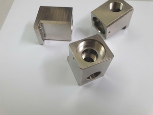 Custom CNC Machined Aluminum Shaft High Precision Aluminium Rod Industrial Mechanical Components Spare Parts 0.3kg Hanoi - Product Image 3