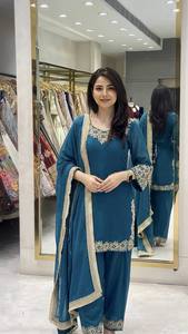 Ensemble Salwar Kameez 2 Pièces Brodé Bordeaux pour Femme – Haut Long et Pantalon Coupe Ajustée Séchage Rapide Style Traditionnel - Product Image 6