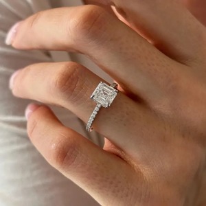 Bague de fiançailles et de mariage en or massif 14k/18k, diamant de laboratoire taille Asscher 2 carats, halo caché, certifiée IGI, design premium - Product Image 6