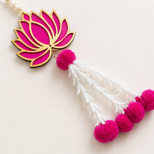 Adorno de Pared con Forma de Flor de Loto Rosa, Borlas Blancas y Lazos Decorativos para el Hogar, Bodas y Diwali - Product Image 3