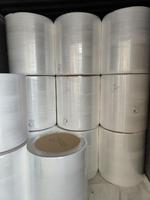 Strapazierfähiges SSS-Vliesstoff 12 GSM Atmungsaktives Vliesgewebe Schnell absorbierende Schicht für Damenhygiene und Windelnutzung.