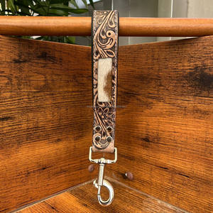 Laisse pour chien personnalisée en cuir usiné à la main de haute qualité en cuir de vachette véritable laisse pour chien d'entraînement à usage intensif - Product Image 2