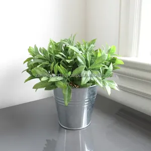 Moderno Florero de Cerámica Hecho a Mano, Diseño de Autor para Proyectos de Decoración de Interiores Residenciales de Lujo, Zahid Exports ZE-3195D - Product Image 5