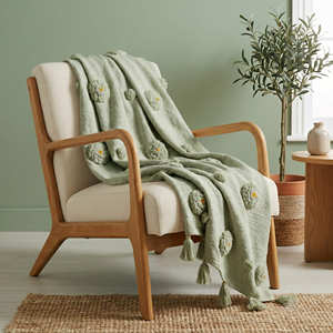 Couverture décorative touffetée de qualité supérieure en coton slub, style minimaliste farmhouse, utilisable comme couvre-lit. - Product Image 1