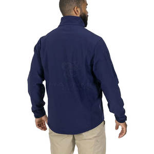 Veste softshell à capuche résistante à l'eau, coupe-vent, extensible et confortable pour un usage quotidien en hiver. - Product Image 2