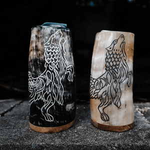 Mug en corne de buffle éco-responsable fait main, forme naturelle, motif animal sculpté, gravé à la main, mug à bière en corne, AUREVIA CRAFTS - Product Image 5