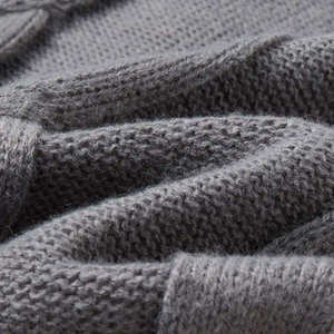 Pull en tricot à col rond pour homme, en coton doux, décontracté, pour la mode urbaine moderne et le confort quotidien - Product Image 4