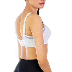 Soutien-gorge de sport respirant à maintien élevé avec logo frontal, design simple, en tissu doux Spandex/Nylon pour confort et soutien - Product Image 2
