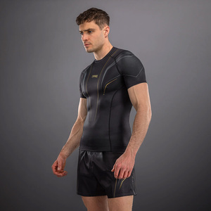 เสื้อรัดกล้ามเนื้อ MMA สำหรับผู้ชาย แบบสั่งทำพิเศษ ผ้าสเตรช ยืดหยุ่นได้ แขนยาวและแขนสั้น สำหรับฝึกซ้อม BJJ No-Gi รับผลิตแบบ OEM - Product Image 2