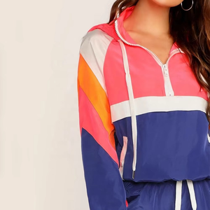 Ensemble short de survêtement en nylon à capuche colorblock Performance pour femme – Vêtements de sport personnalisés – Fournisseur d'usine - Product Image 4