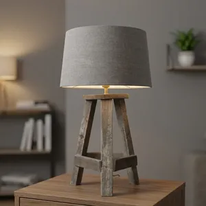 Lampe de table rustique à trois pieds en bois, base trépied robuste faite à la main avec abat-jour en tissu gris pour salon, chambre à coucher, décoration intérieure - Product Image 3