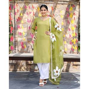 Conjunto de Traje de Rayón Pintado a Mano para Mujer, Talla XS, Color Verde, Marca Nimrat - Product Image 3