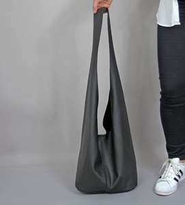 Eco-friendly Handmade Genuine Leather Zipper Closure Leather <b>Bag</b> Hobo High Quality Customizable Colors Logo Leather Hobo <b>Bags</b> - Product Image 2