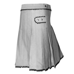 Kilt utilitaire en coton bleu marine fait main pour femmes - Kilt écossais de travail robuste avec poches cargo spacieuses - Product Image 6