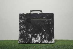 Bolso para Portátil de Cuero Genuino Hecho a Mano con Pelo de Vaca, Maletín de Negocios Vintage de Cuero Portátil, Bolso de Mano LPBH-0018 - Product Image 3