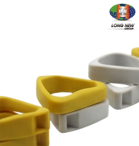 Poignée de bus personnalisée LONGNEW OEM en PP/PC/ABS |   Moule en plastique à cavités multiples à refroidissement par canal froid, Taïwan, transparent/gris - Product Image 1