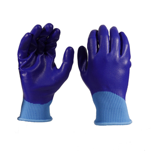 Gants en nitrile personnalisés offrant une adhérence fiable, un confort flexible et une protection durable des mains pour les applications professionnelles. - Product Image 1