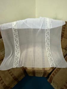 Écharpe en mousseline de soie pour femme, broderie florale, garniture en strass, légère et respirante, vente en gros, OEM ODM personnalisé - Product Image 3