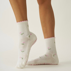 <b>Custom</b> Logo Floral Non-Slip Ankle <b>Socks</b> For Children 100% Cotton Anti-Slip Bottom Pink Dot <b>Grip</b> Design Spring Casual Wearc - Product Image 3