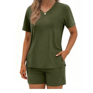 ชุดลำลองผู้หญิงสองชิ้น เสื้อยืดคอวีแขนสั้นทรงหลวมและกางเกงขาสั้นเอวสูง ชุดฤดูร้อน ขายส่ง ผู้ผลิต OEM - Product Image 2