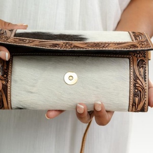 La más nueva cartera de cuero occidental con herramientas, Cartera de cuero de vaca con correa cruzada, bolso de mano de cuero de hombro para todos los días para mujer - Product Image 3