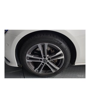 Mercedes-Benz E350 4MATIC Avantgarde Clase E 2022 con Volante a la Izquierda, Caja de Cambios Automática, Asientos de Cuero, Cámara Trasera - 20,088 Km - Product Image 5